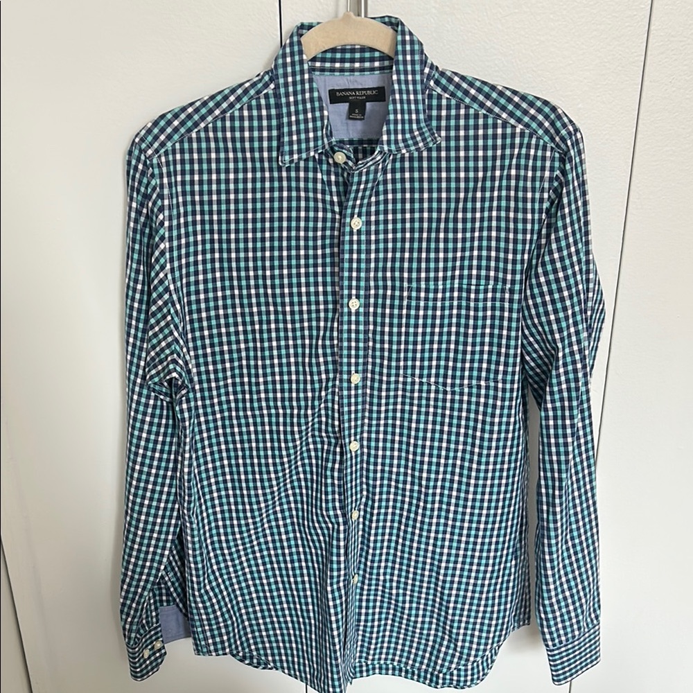 Banana Republic Men’s Green and White  Checkered Casual Button Down Shirt Size S